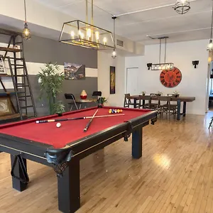https://vibrant-5-bed-apartment-5mins-to-jarry-metro.hotels-in-montreal.org